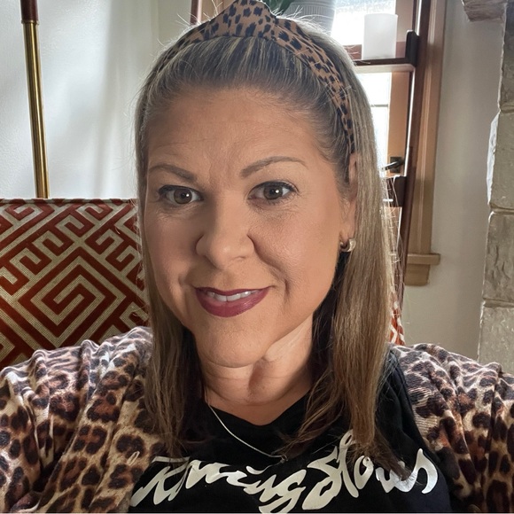 Meet the Posher Other - Meet your Posher, Allison